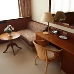 Hotel Ff&e Dania 3*