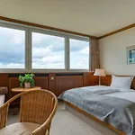 Hotel Ff&e Dania 3*