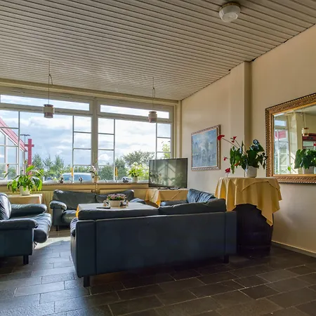 Ξενοδοχείο Ff&e Dania