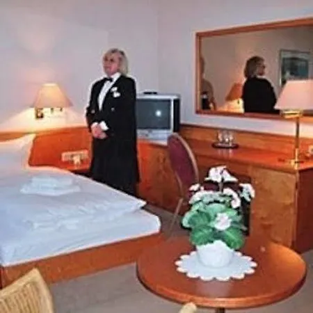 Ff&e Dania Hotell